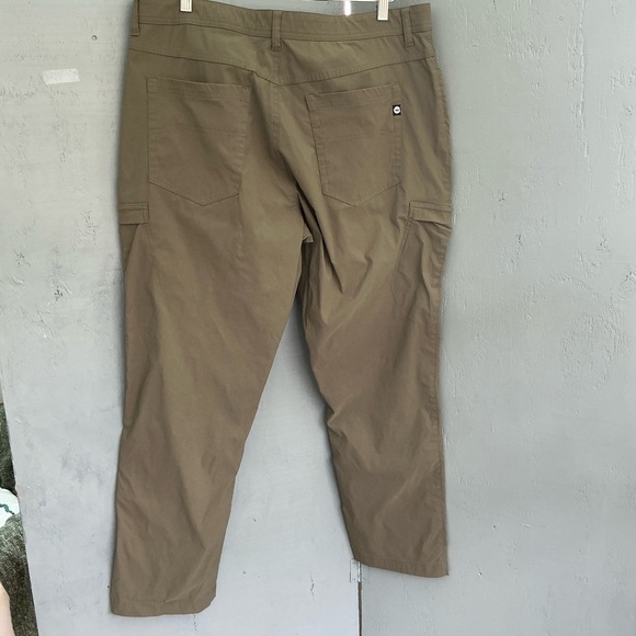 Hi-Tec Green Cargo Pants Outdoor Style - Picture 11 of 13